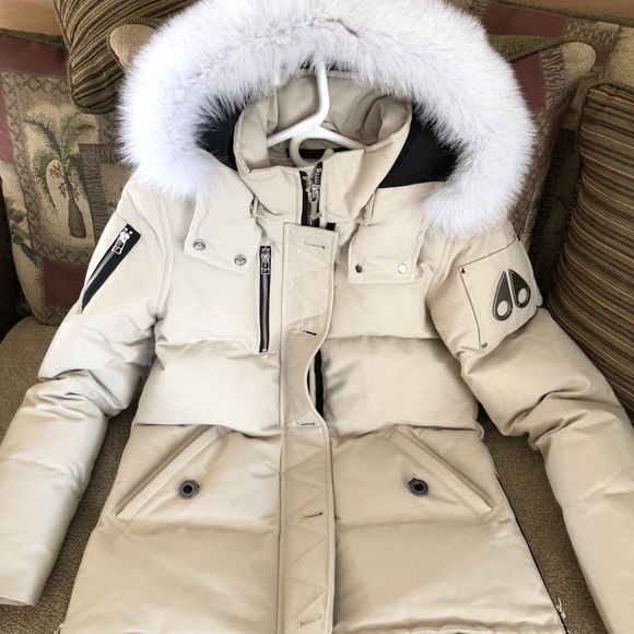 Authentic Womens Mooseknuckle 3Q JACKET - Picture 13 of 16